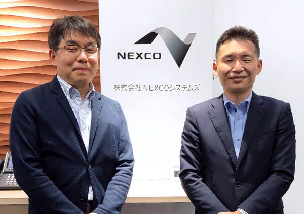 サービスエリアでのフードの注文・決済をアプリ内で完結。カード決済とインバウンド向け決済をスムーズに一括導入。