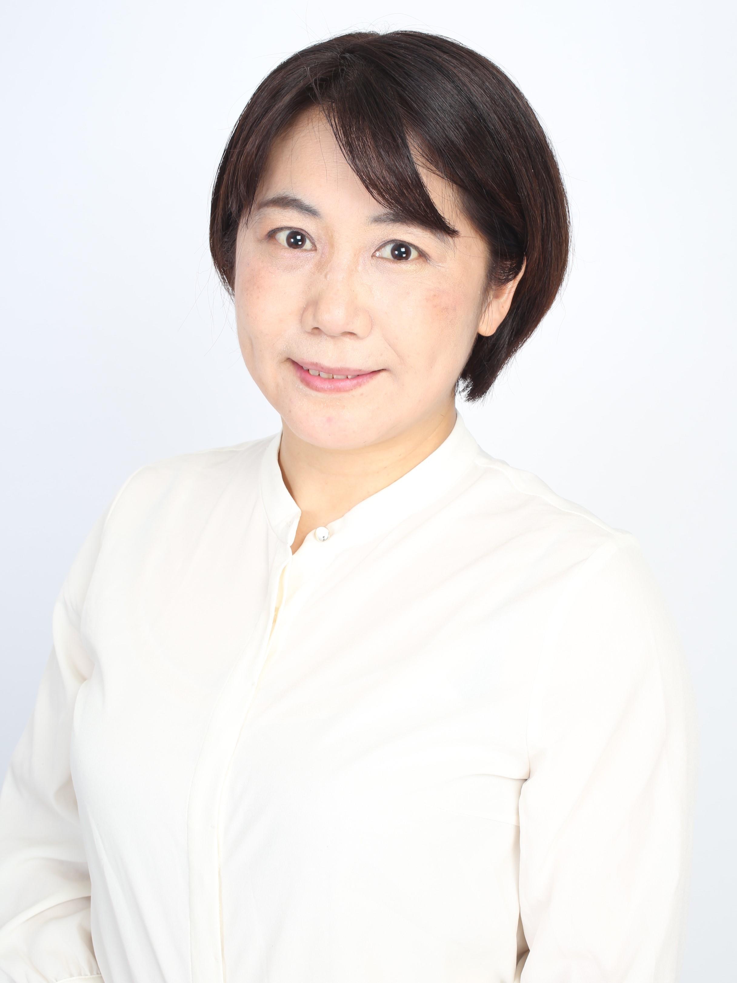 半田　泰代