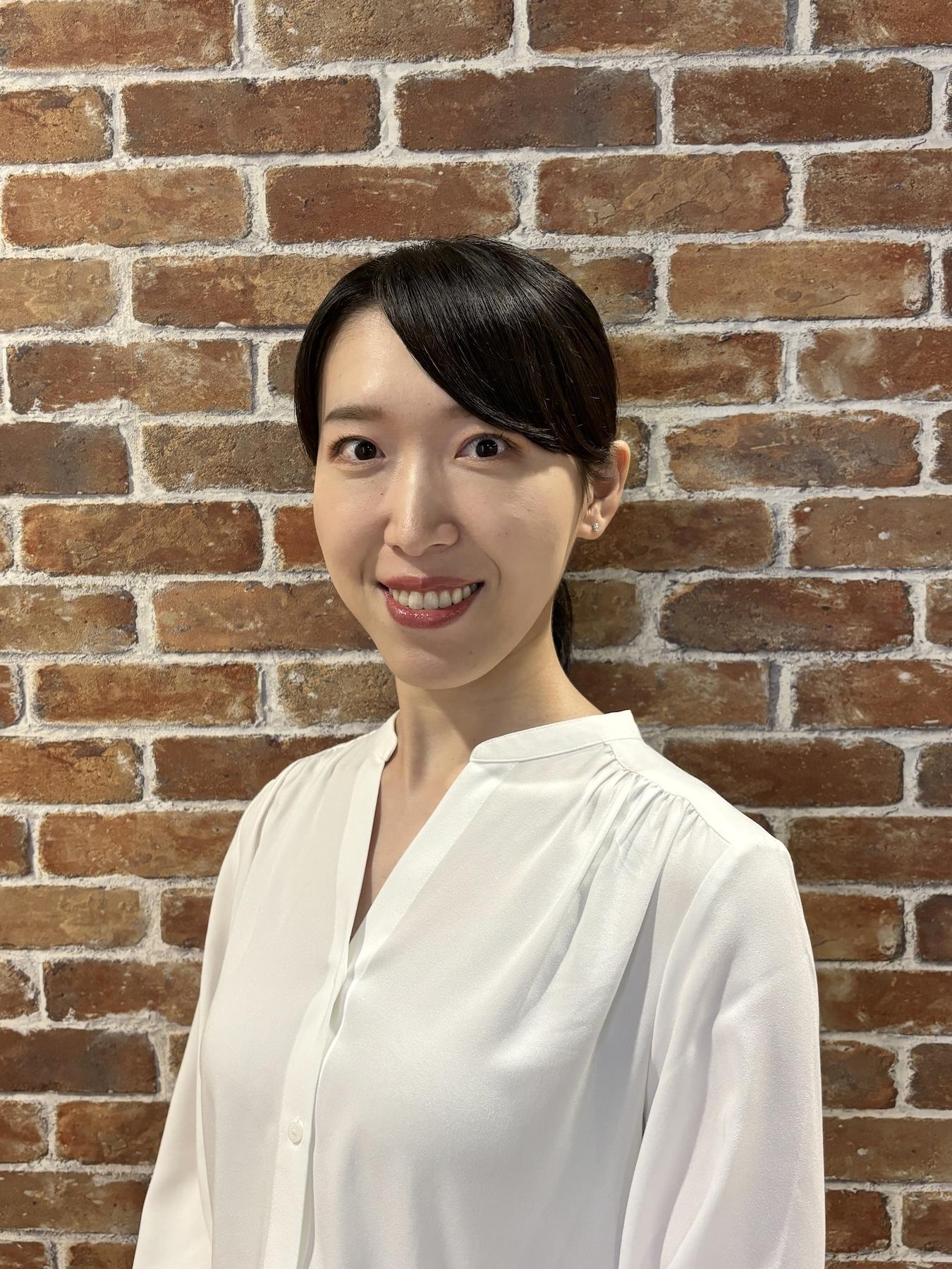 小山　真理子