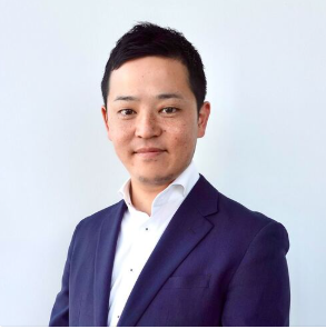 前川　大介